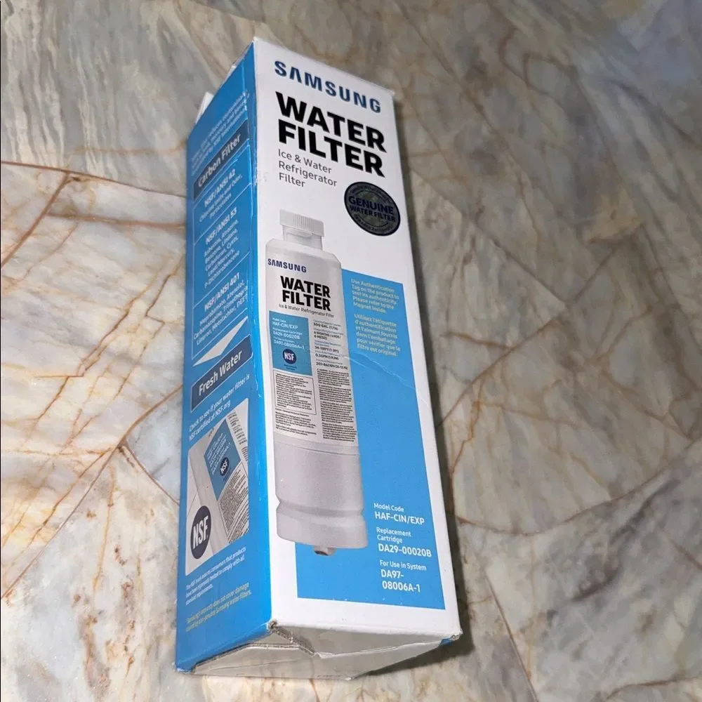 Samsung Refrigerator Water Filter‎ - White and Blue